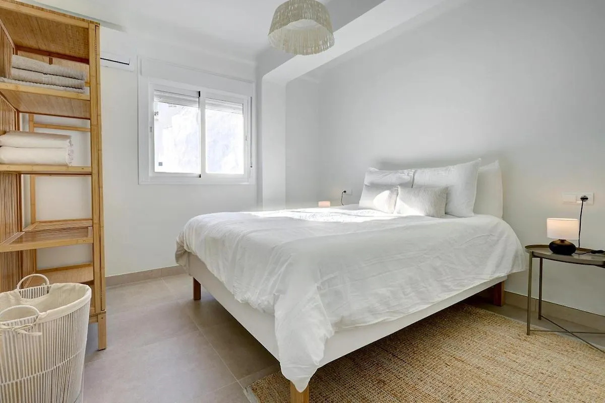 Recently Renovated Apartment In Estepona Old Town