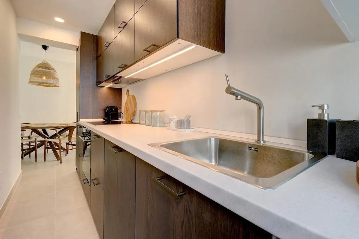 Recently Renovated Apartment In Estepona Old Town
